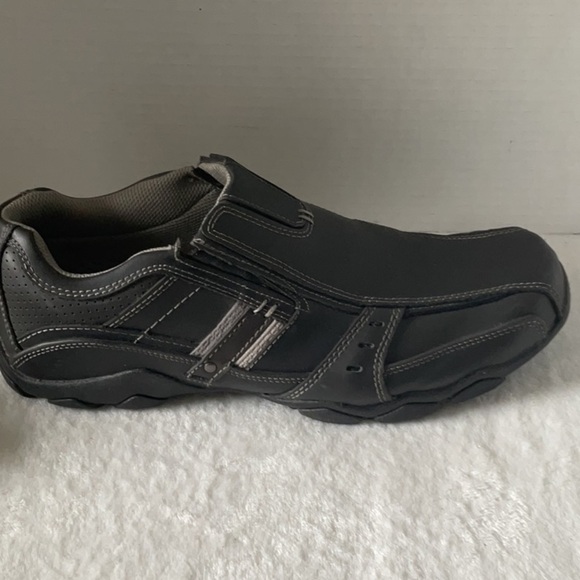Skechers Black Slip-On Loafers with Polished Finish - Picture 7 of 8
